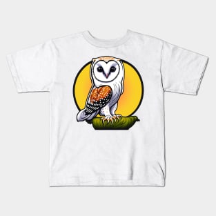 Sticker of wise looking owl stood on branch with a yellow and orange circle background. Kids T-Shirt